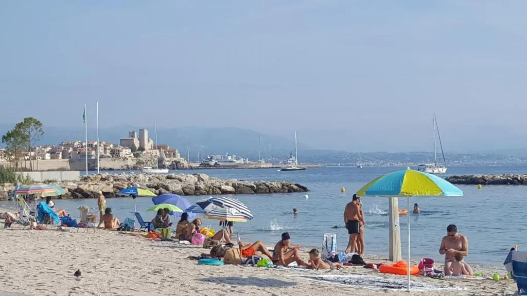 Magnifique "Gite de la Garoupe" au Cap d'Antibes à 300m des plages