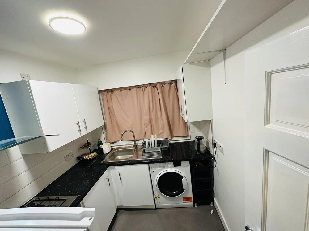 Immaculate 1-bed Apartment in Harrow