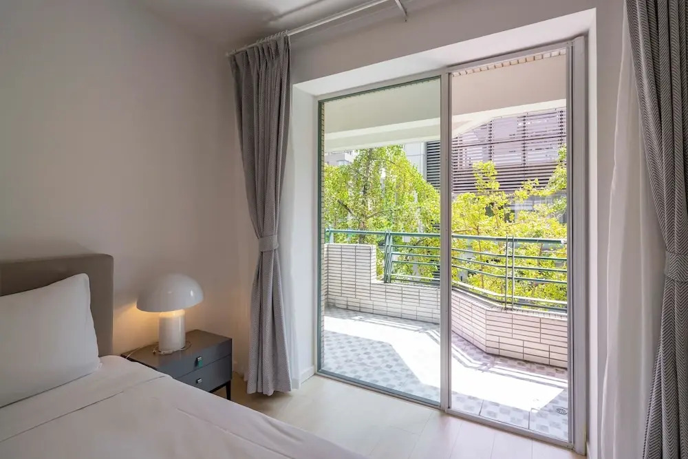 Tyms Bright 2BR 1BA Apt Xuhui Center