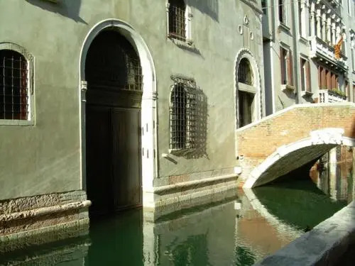 Leone Marciano Venice Apartment with independent and private entrance