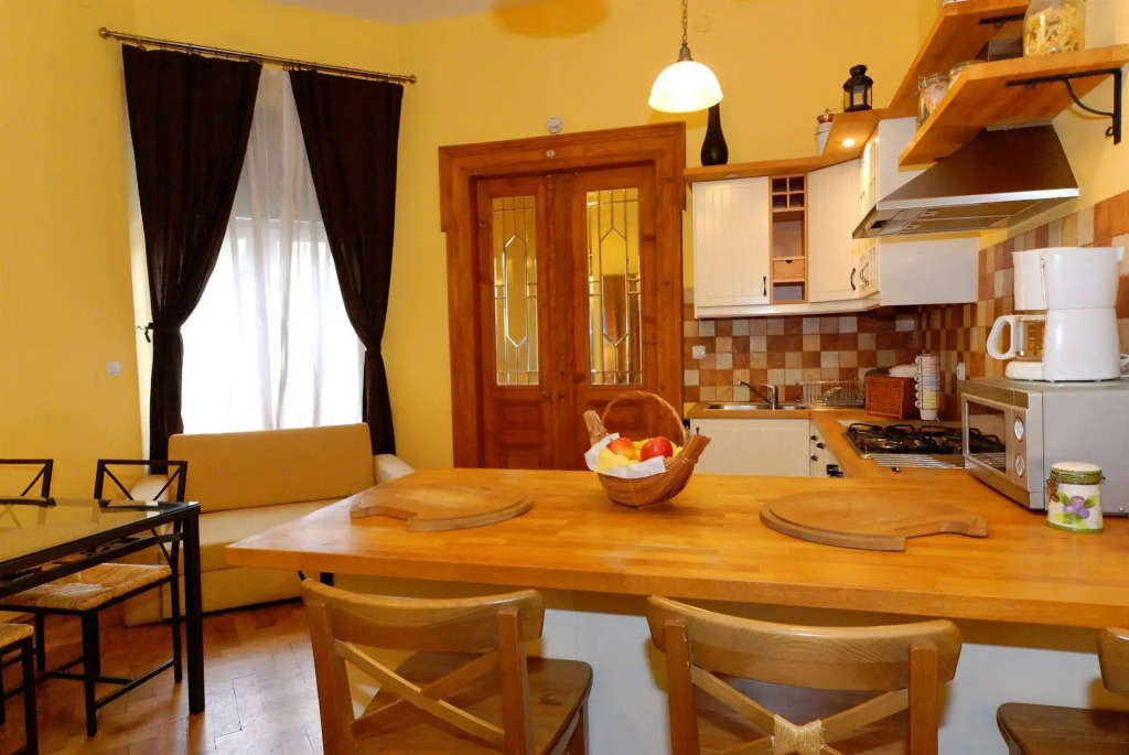 P&J Luxury Apartments