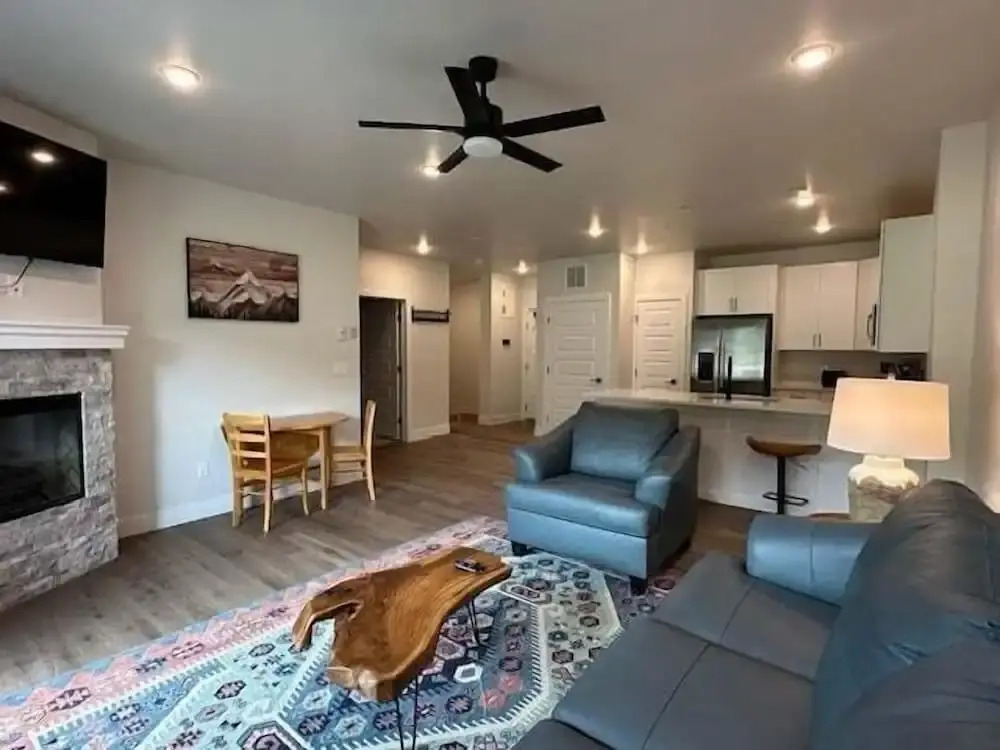 Luxury Stay Meets Family Fun: Premier 1br Retreat 1 Bedroom Condo