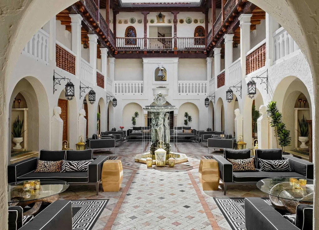 The Villa Casa Casuarina