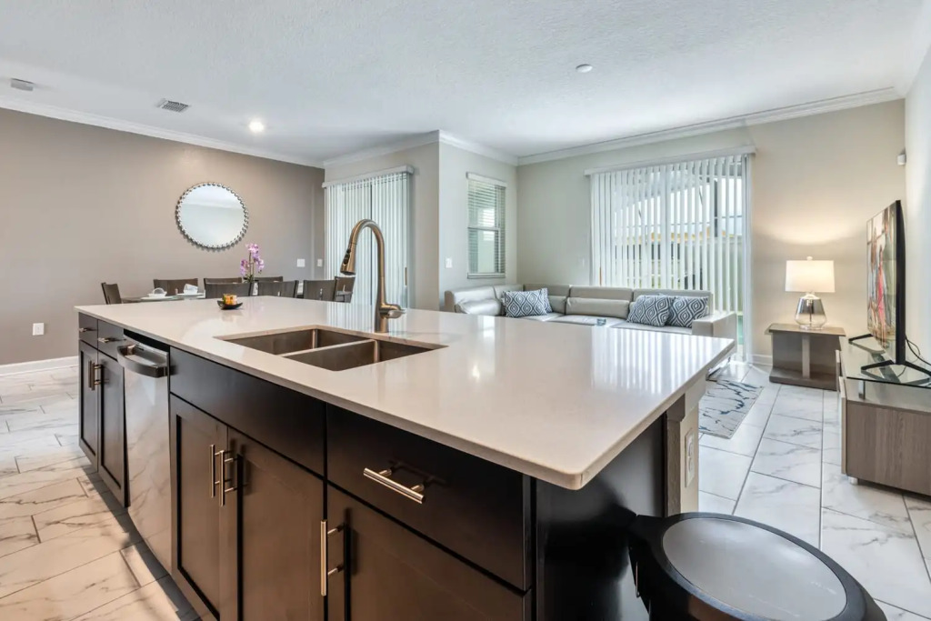 Super nice and spacious home with private pool near Disney