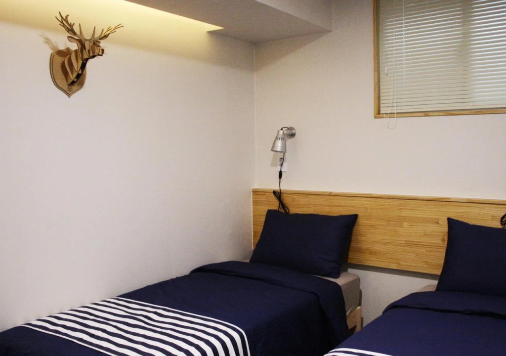 Hostel Beige