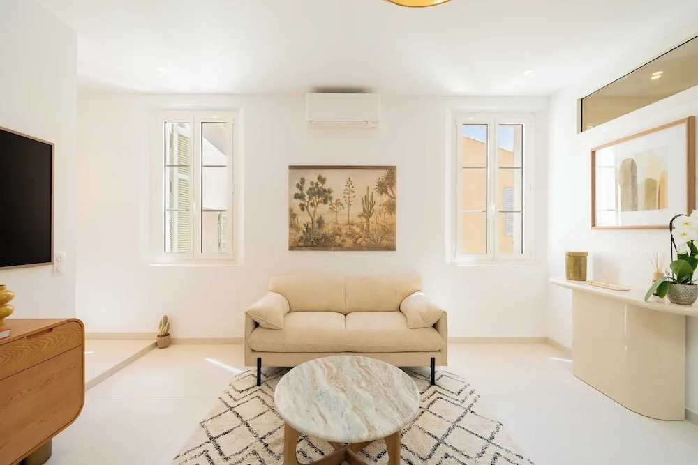 Spacious 2P Studio - Centre of Saint-tropez