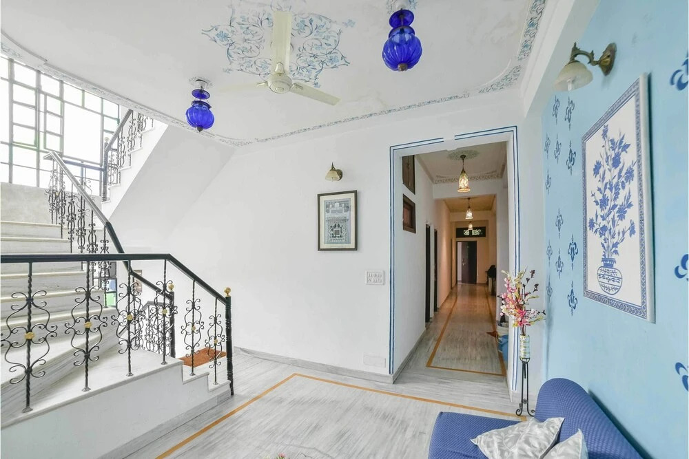 Hotel Sargam Sadan