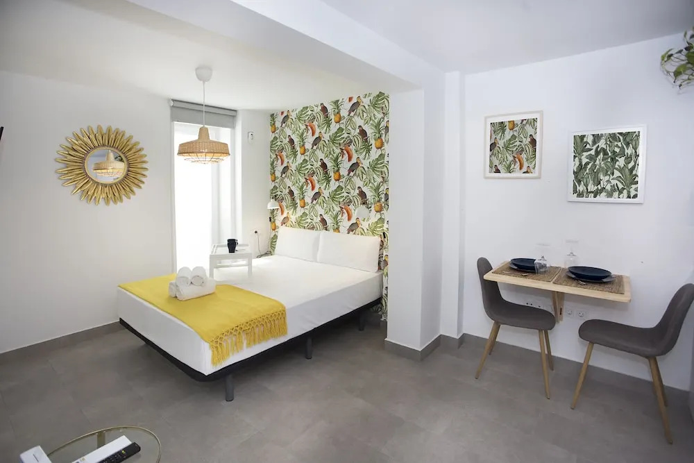 Lemon & Tropycal Apartment