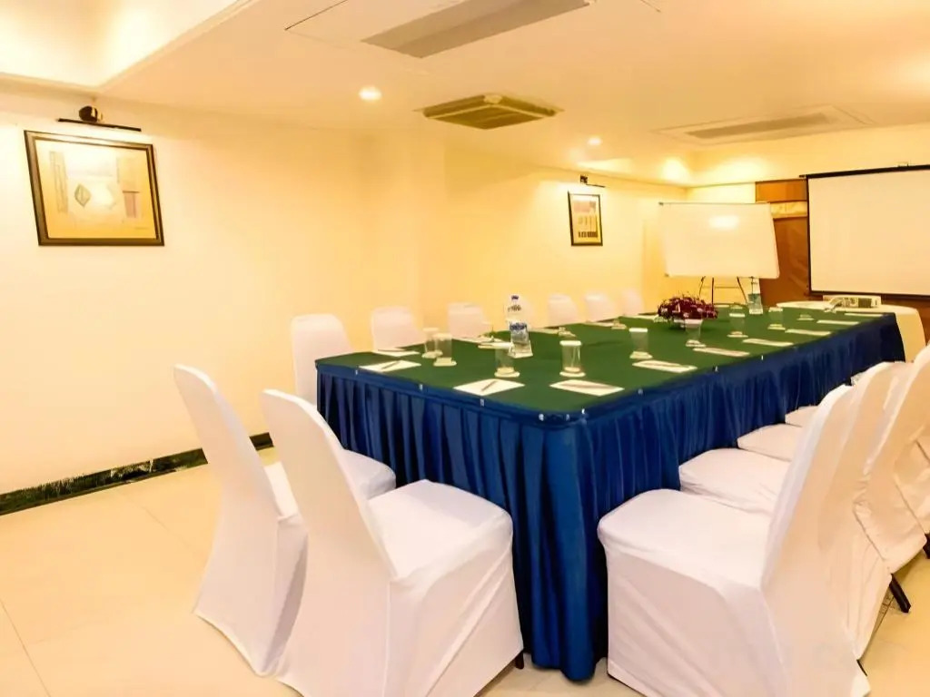 Hotel Supreme Heritage