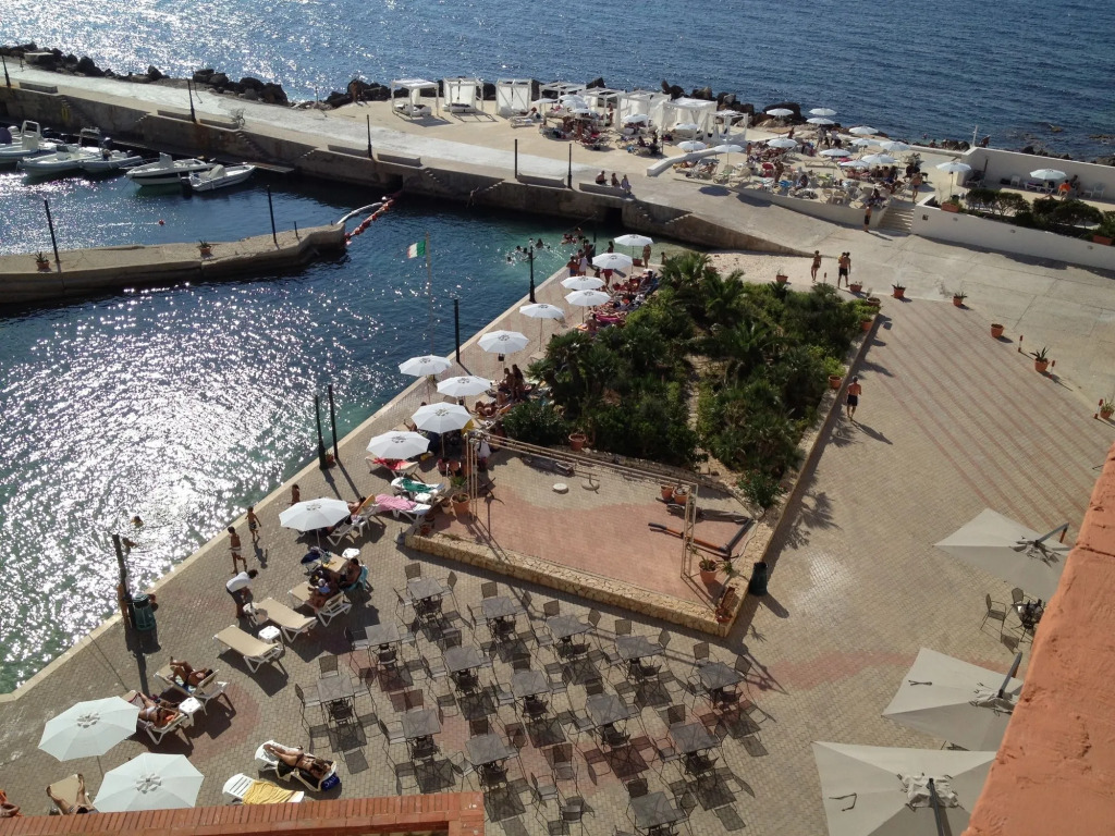 Hotel Tirreno
