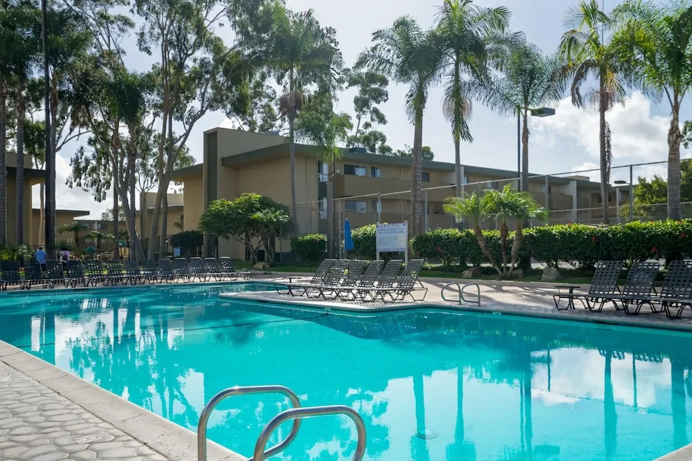 WanderJaunt Pacific Beach Apartments