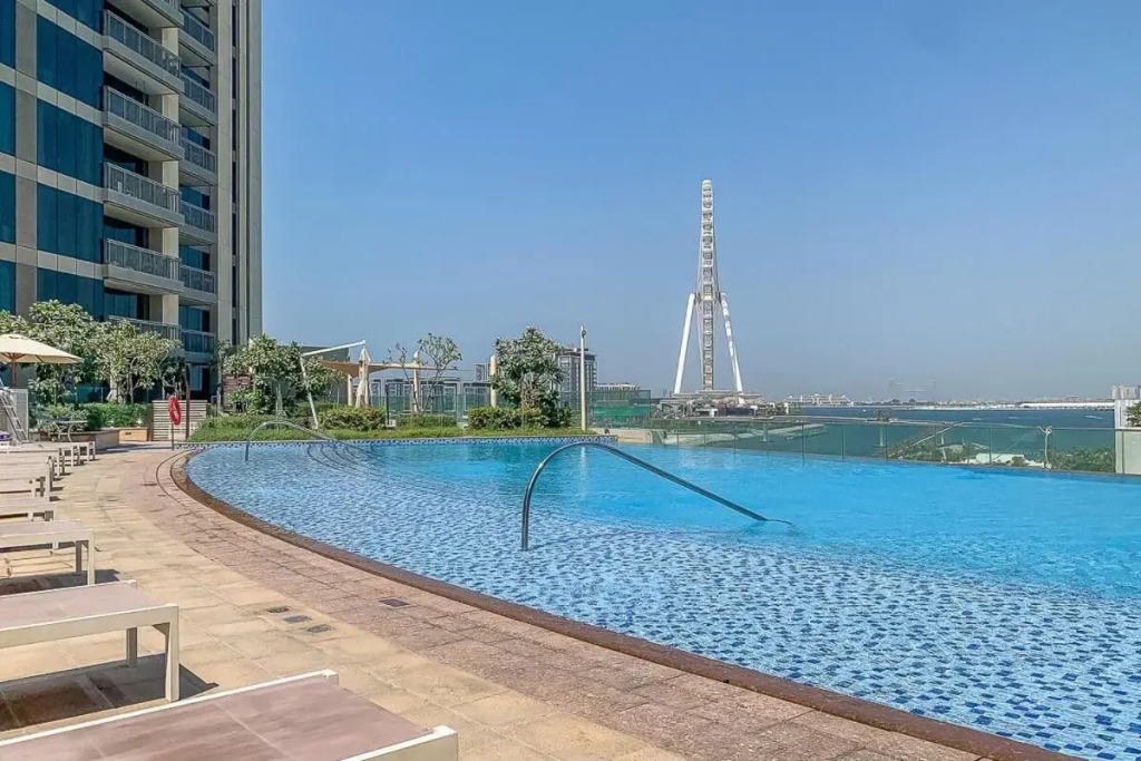 Frank Porter - 5242 Emaar T1
