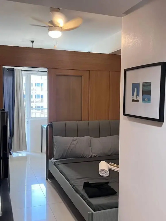 1 BR Shell Residences Facing amenities