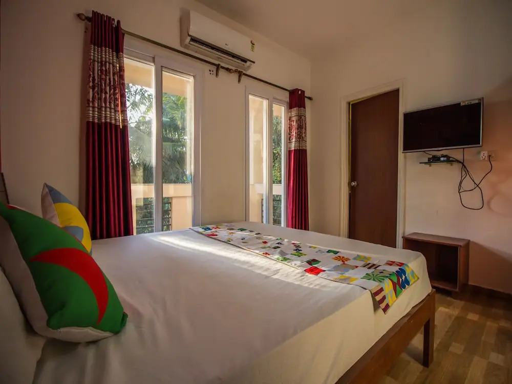 OYO 12951 Home Pool View 1BHK Aprora