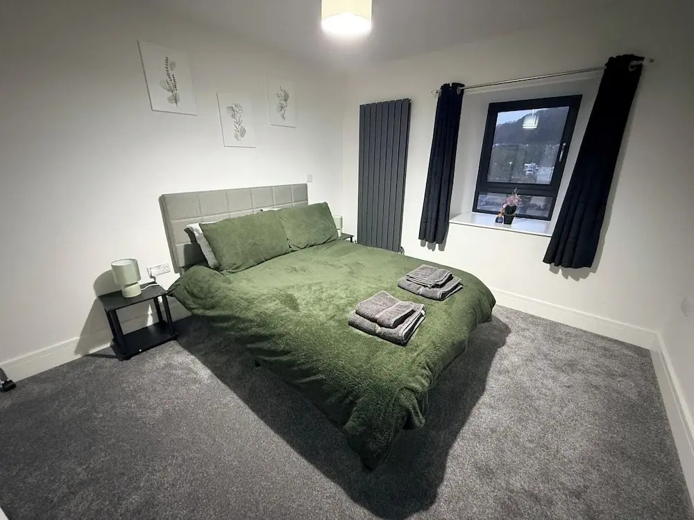 Luxury Home 5 Bedroom 3 Bathroom Games Room Parking