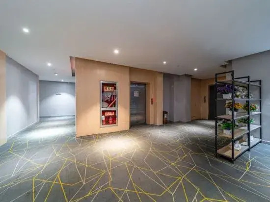 Ease Hotel (Xi'an Chang'an Square North Road)