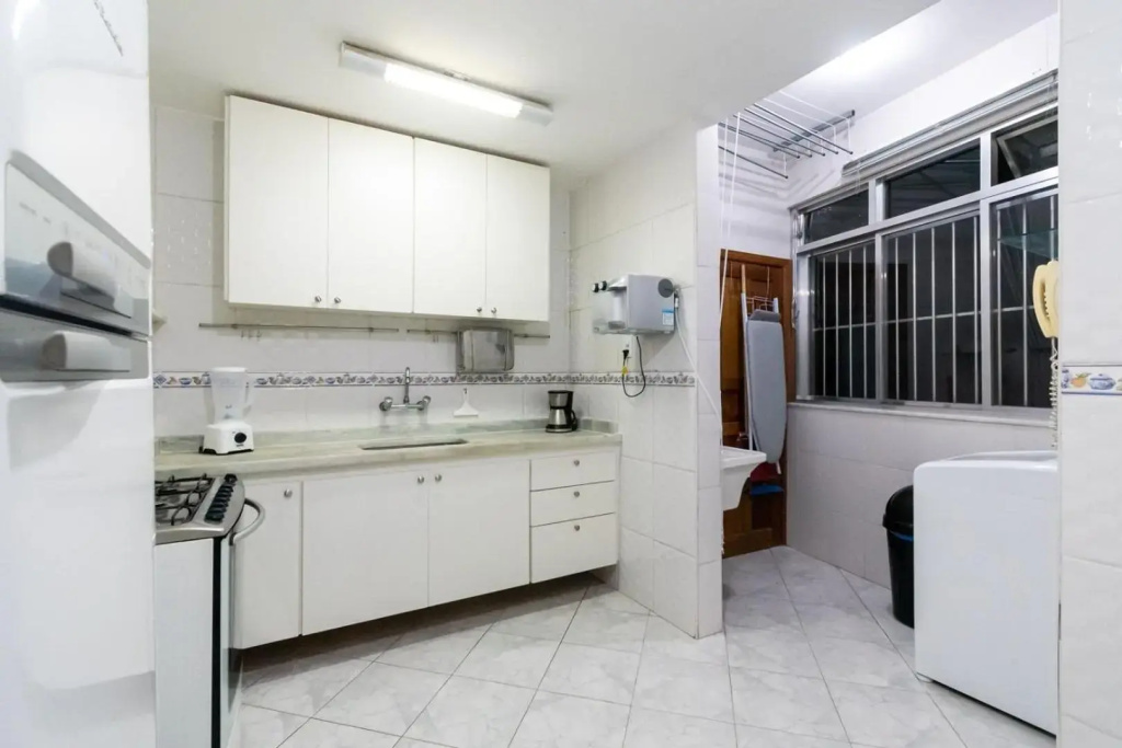 Omar do Rio - NSC 1010/302: Excelente 3Qtos, Internet 200mbps + WorkStation, Tv a Cabo, a 200m da Praia e do Metrô, em Copacabana