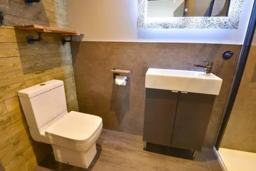 Inchree Rooms & Chalets