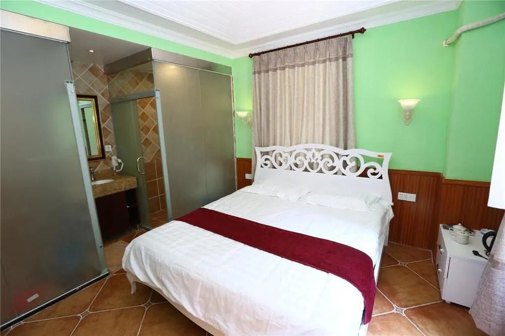 Delinyuan Hotel