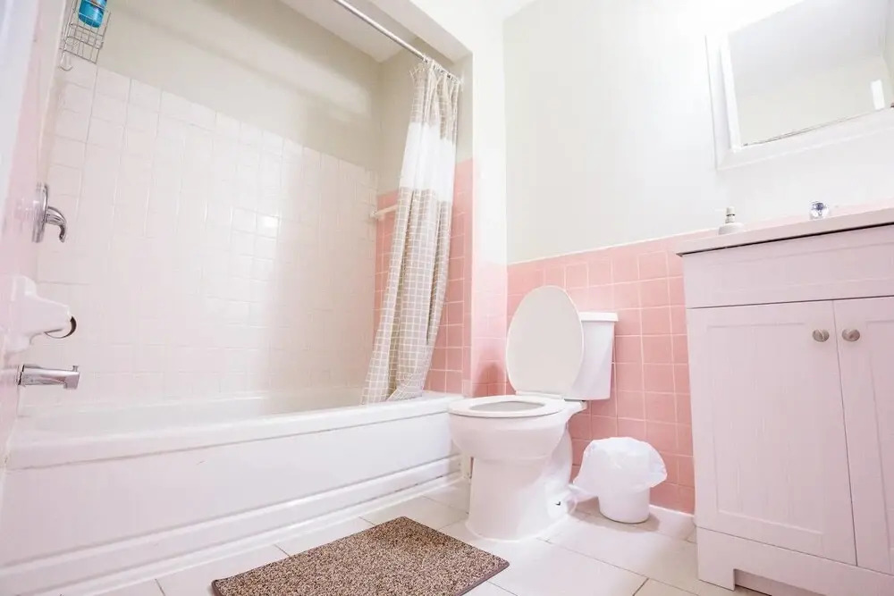 Private & Comfy 2 Bedroom Near Downtown