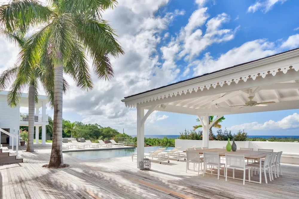 Huge Pool, Ideal for Groups, Exclusive Address, AC, Free Wifi, Sat TV, Views! Terres Basses Area