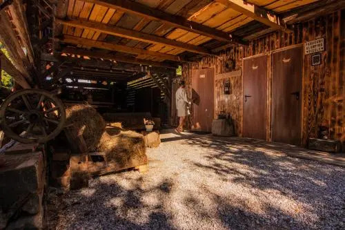 Panorama Glamping Visole