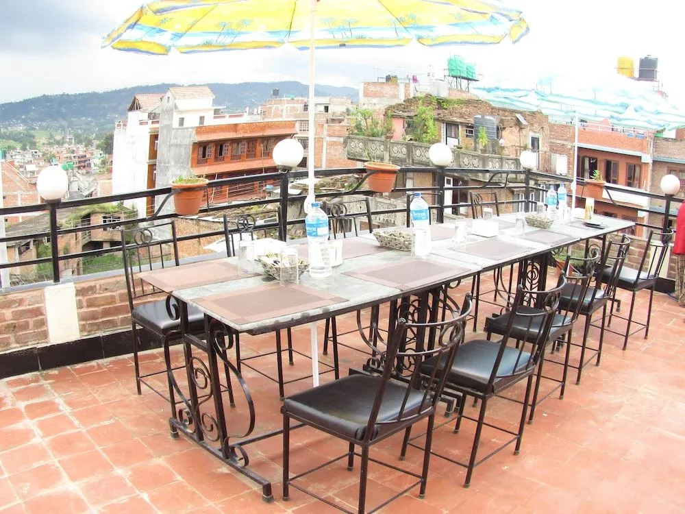 HOTEL LAYAKU DURBAR