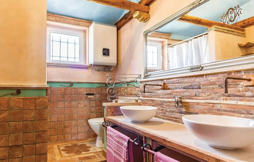 Stunning Home in Krnica With Wifi and 4 Bedrooms