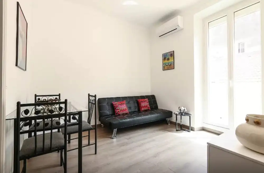 Sunny and Modern 1 Bedroom with Balcony2