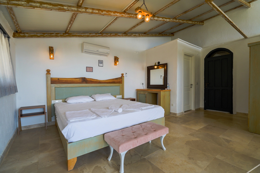 Mojo Boutique Hotel