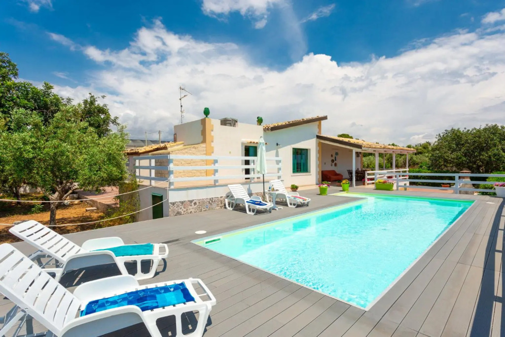 Villa Renzo Large Private Pool Sea Views A C Wifi