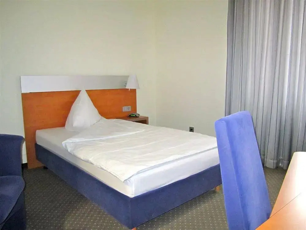 Senator Hotel