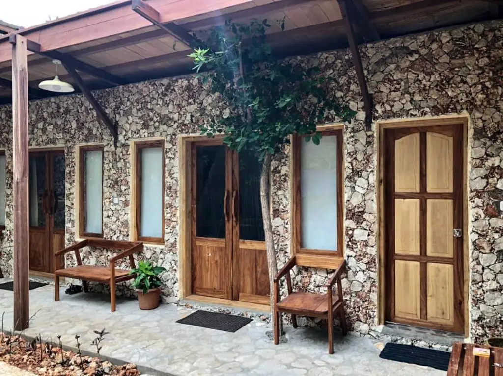 Tevana House Reef