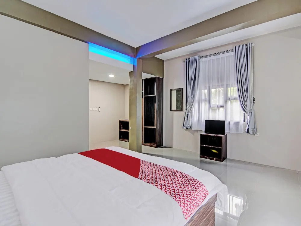 Hotel O Penginapan Thoybah Syariah Near Pondok Pesantren UMAR BIN KHATAB km 9 garuda sakti