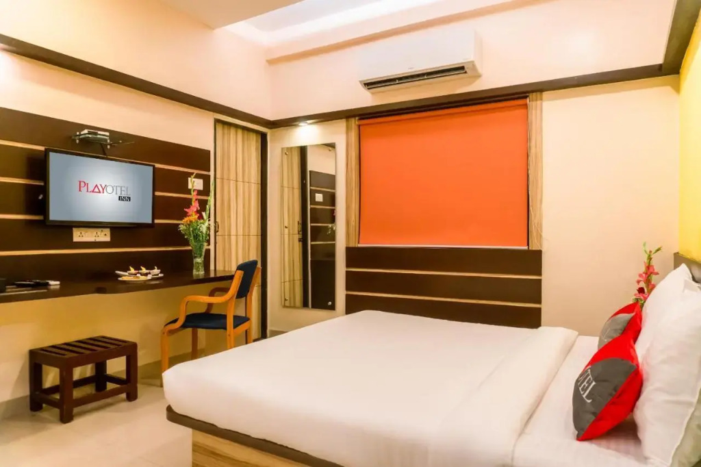 Hotel Golden Treat