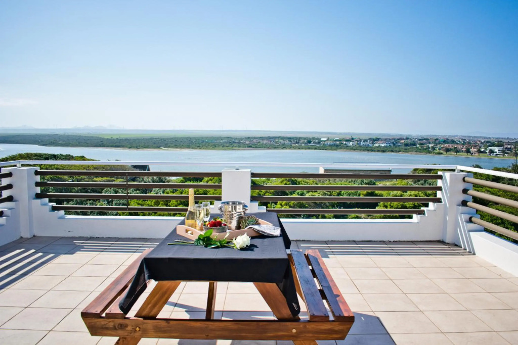 Aguia-Vista Luxury Apartment