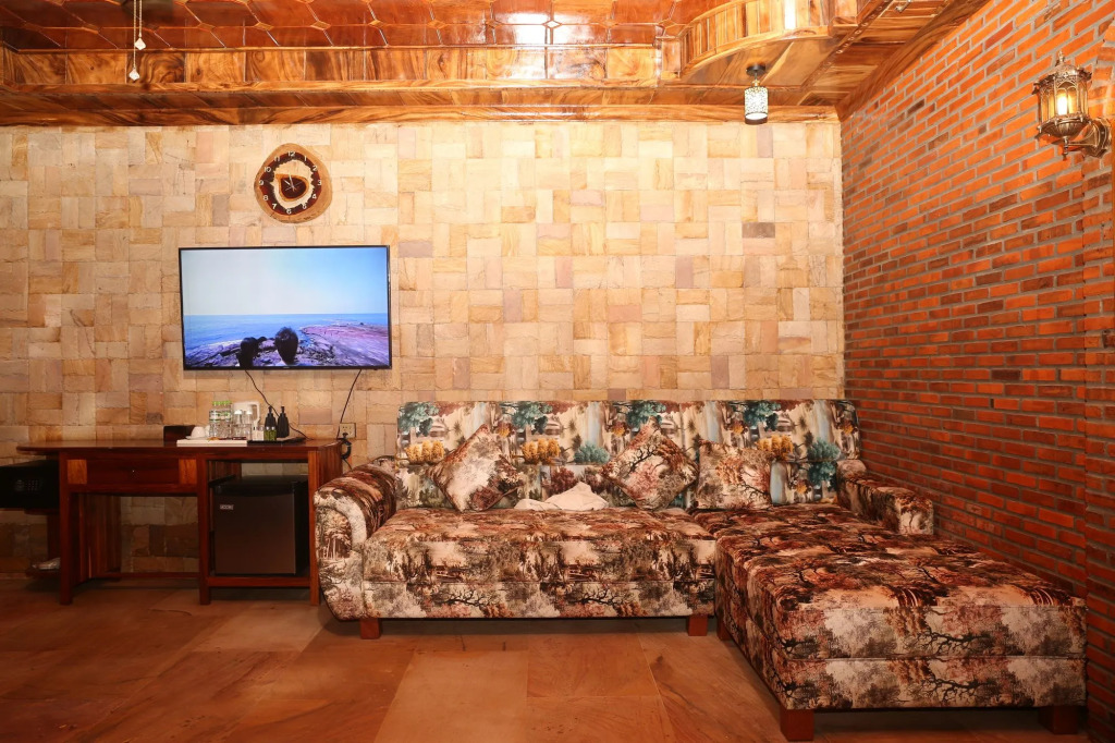 Home Stone Resort