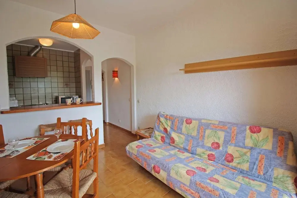 Studio in Empuriabrava Near Sandy Beach