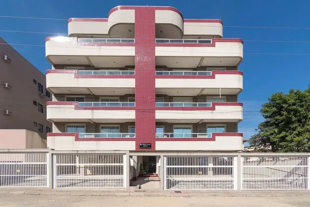 Rent Apartment 3 bedrooms w/ 1 suite - 680