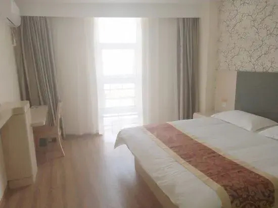 Pod Inn Hotel (Shanghai Jinshan Bailian City Beach)