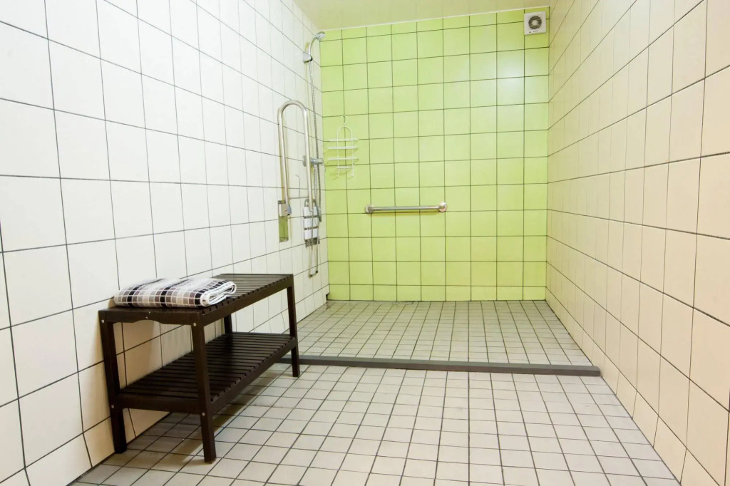 360 Hostel Borne