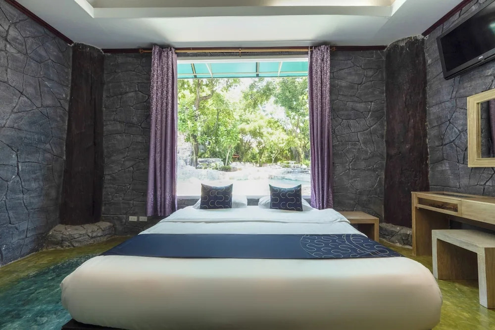 Saksaitarn Resort by OYO Rooms