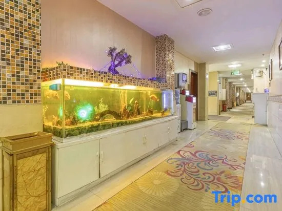 Jiahua Business Hotel (Guangzhou North Railway Station Huacheng Road Subway Station)