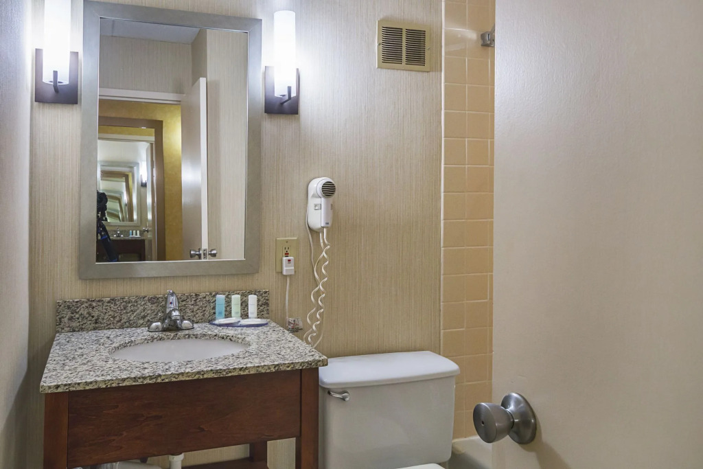 Clarion Inn Fairmont