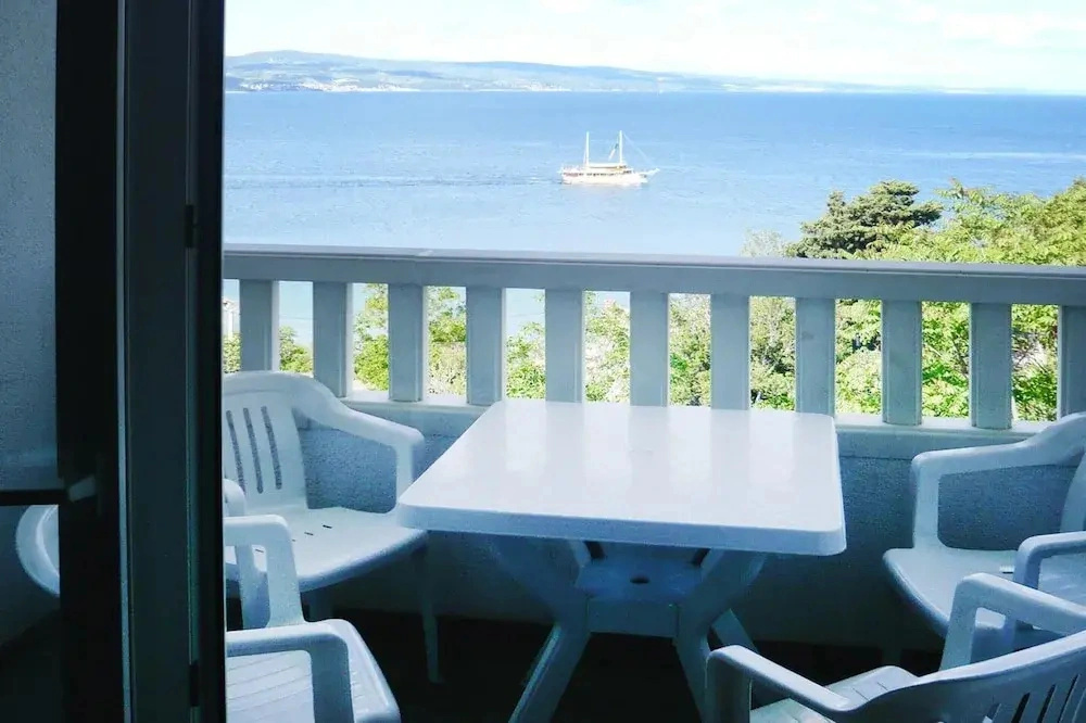 Apartment in Nemira With Stunning Sea Views