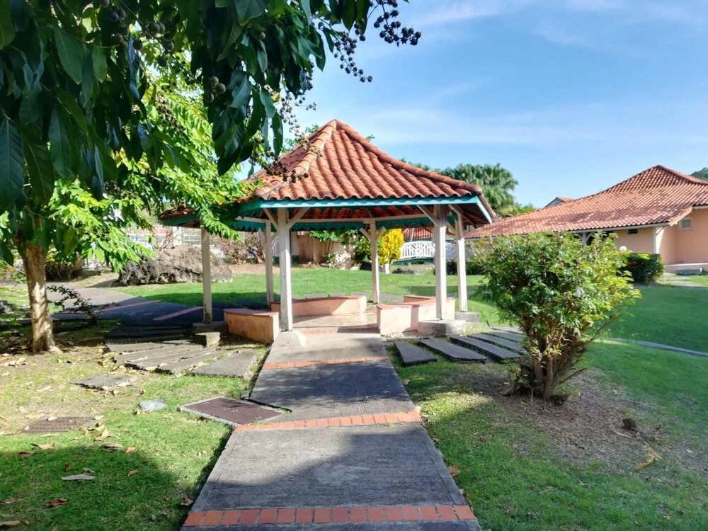 Apartment With one Bedroom in Sainte-anne, With Shared Pool, Enclosed Garden and Wifi