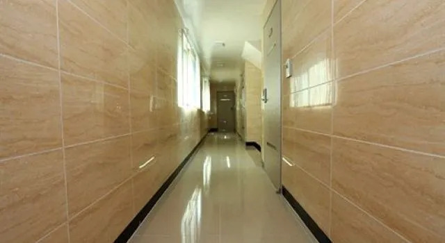 SS Guesthouse - Hostel