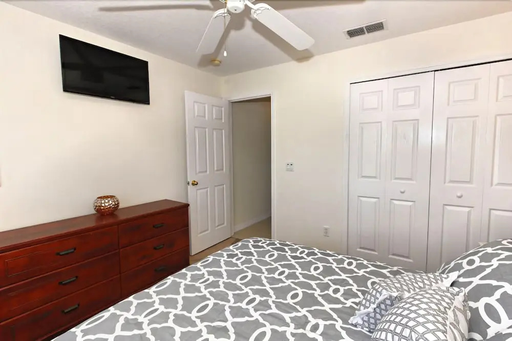 847 Troon Circle