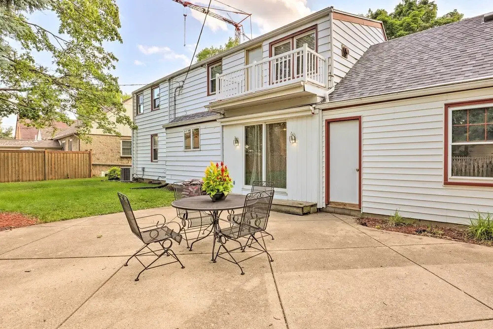 Pet-friendly Whitefish Bay Getaway w/ Large Yard!