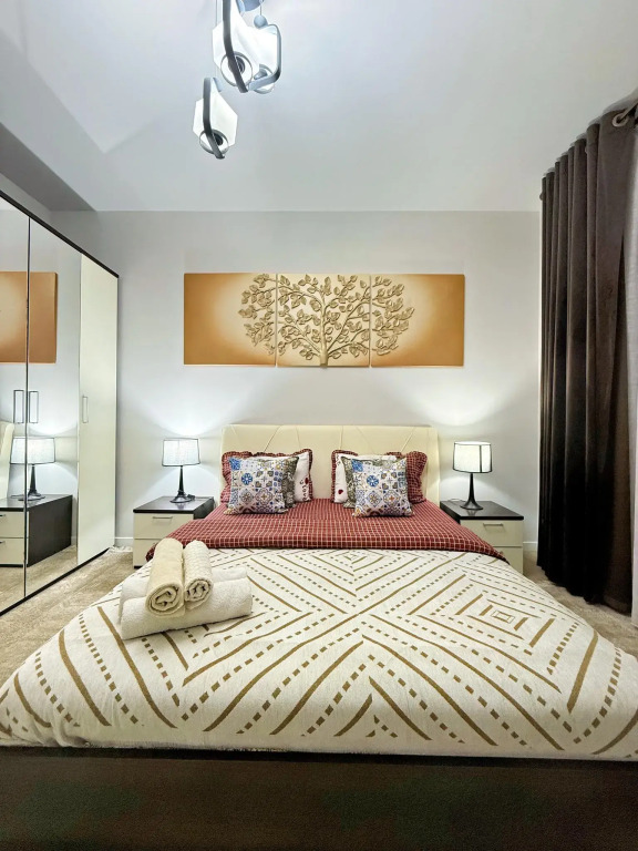 Royal Rentals (Роял Ренталс) на улице Янги Алмазар 11В